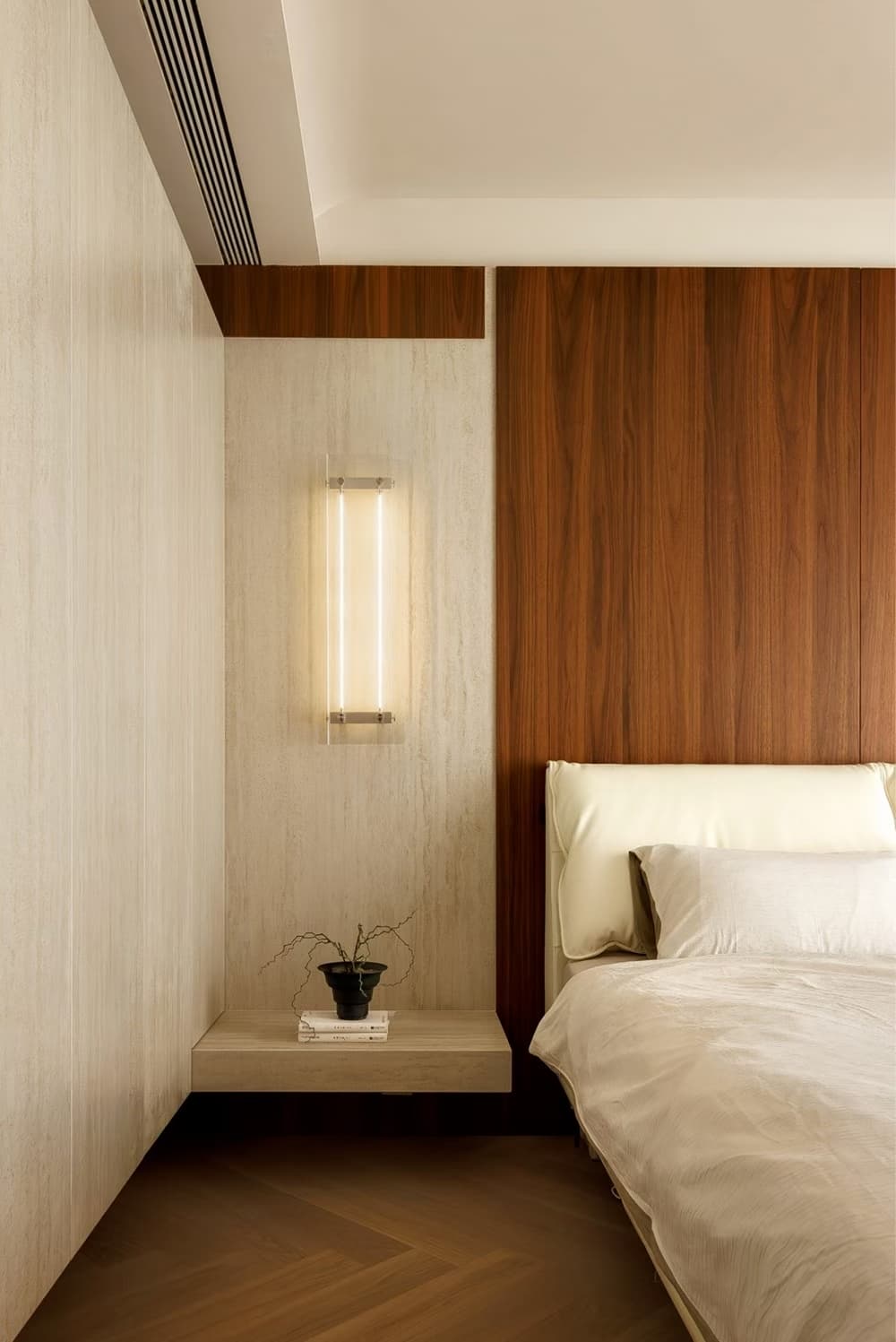 Dressing Room Duplex — photo 2